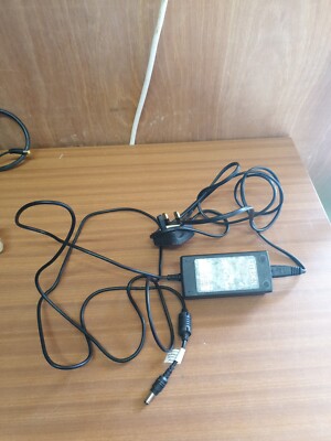 Original LiteON PE-1170-1SA1 4034197 AC Adapter Ladegerät 5 V 3A 15W