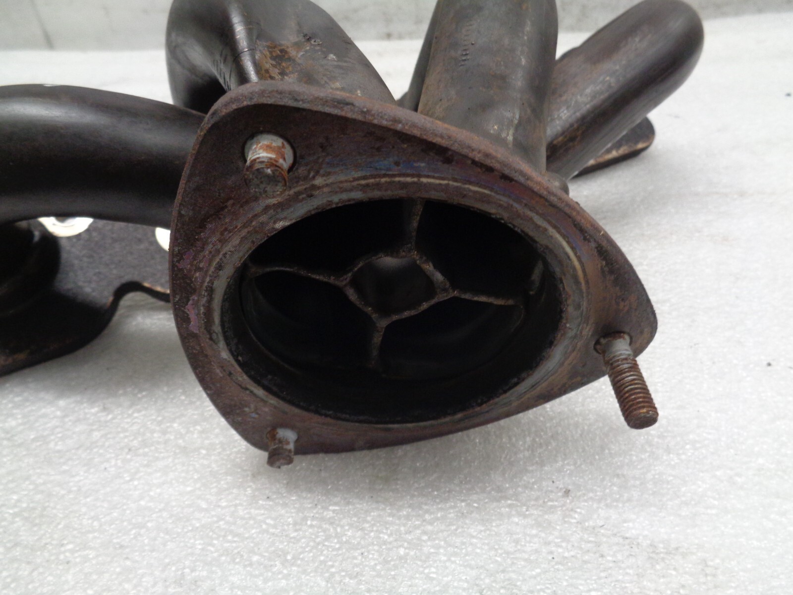 04-08 Maserati Quattroporte Right Side Header Exhaust Manifold OEM AK2209295