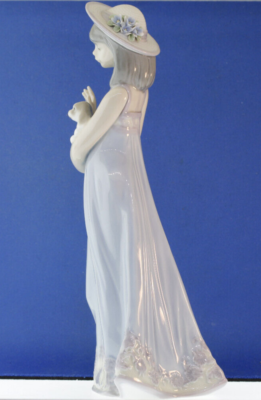 LLADRO ELIZABETH 5645 女性/少女 犬 Juan Huerta 廃盤 DAISA フィギュ 