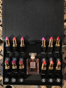 chanel perfume and lipstick gift set