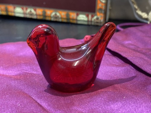 VINTAGE GLASS RUBY RED BIRD FIGURINE UNDECORATED - Picture 6 of 11
