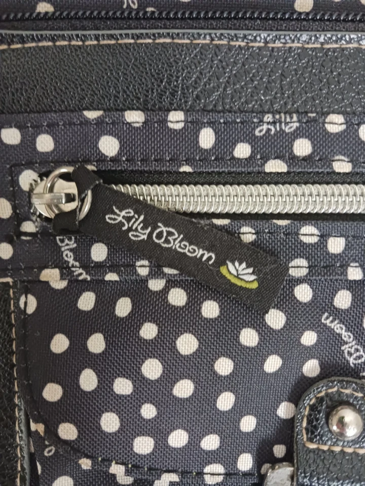 Cartera Bandolera Lilly Bloom Negra Blanca Lunares Correa Ajustable Foto 4 de 4