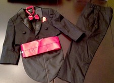New Boy Formal Suit Tuxedo Black Size 2T.