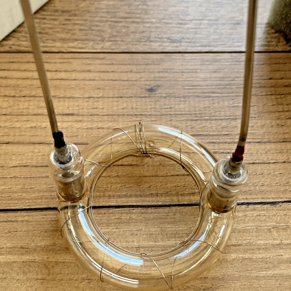 Caja abierta de tubo flash Elinchrom EL24056 A4 Foto 4 de 4