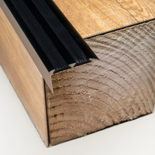 Aluminium Stair Nosing Edge V2 Anti Slip Pad Trim Step Nosing Black 0.9m