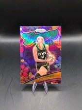 2024 Panini Prizm WNBA - Groovy Dorka Juhasz #4 Green Prizm