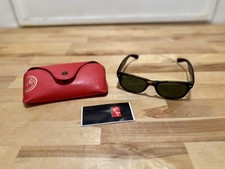 Ray-Ban RB2132 Wayfarer Classic Sunglasses