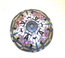 Tifany Lamp shade 16 inches (genuine new  l hand crafted glass, no after colour