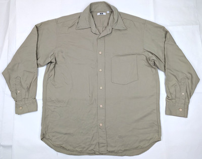 Uniqlo Lyocell Drape Shirt Men M, Beige Smooth Flowing Fit Soft Button-Up - EUC