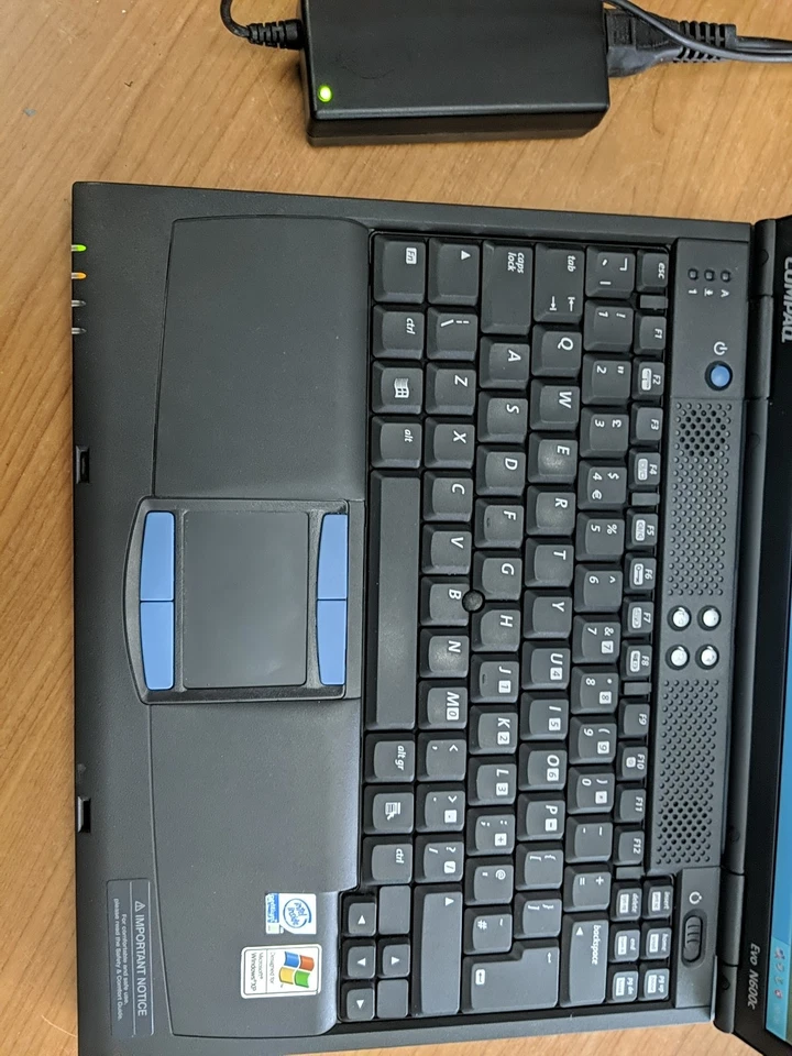 Compaq Evo N600C Windows XP Laptop Intel Pentium III 1 GHZ 512 MB RAM 20 GB - Image 2 of 4