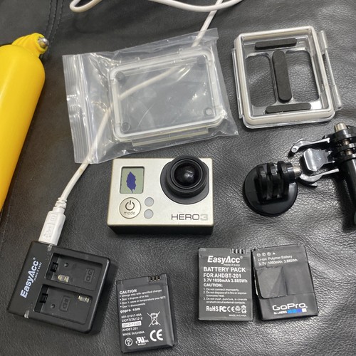 GOPRO HERO 3 Spares or Repairs plus accessories, batteries and charger - Picture 2 of 7