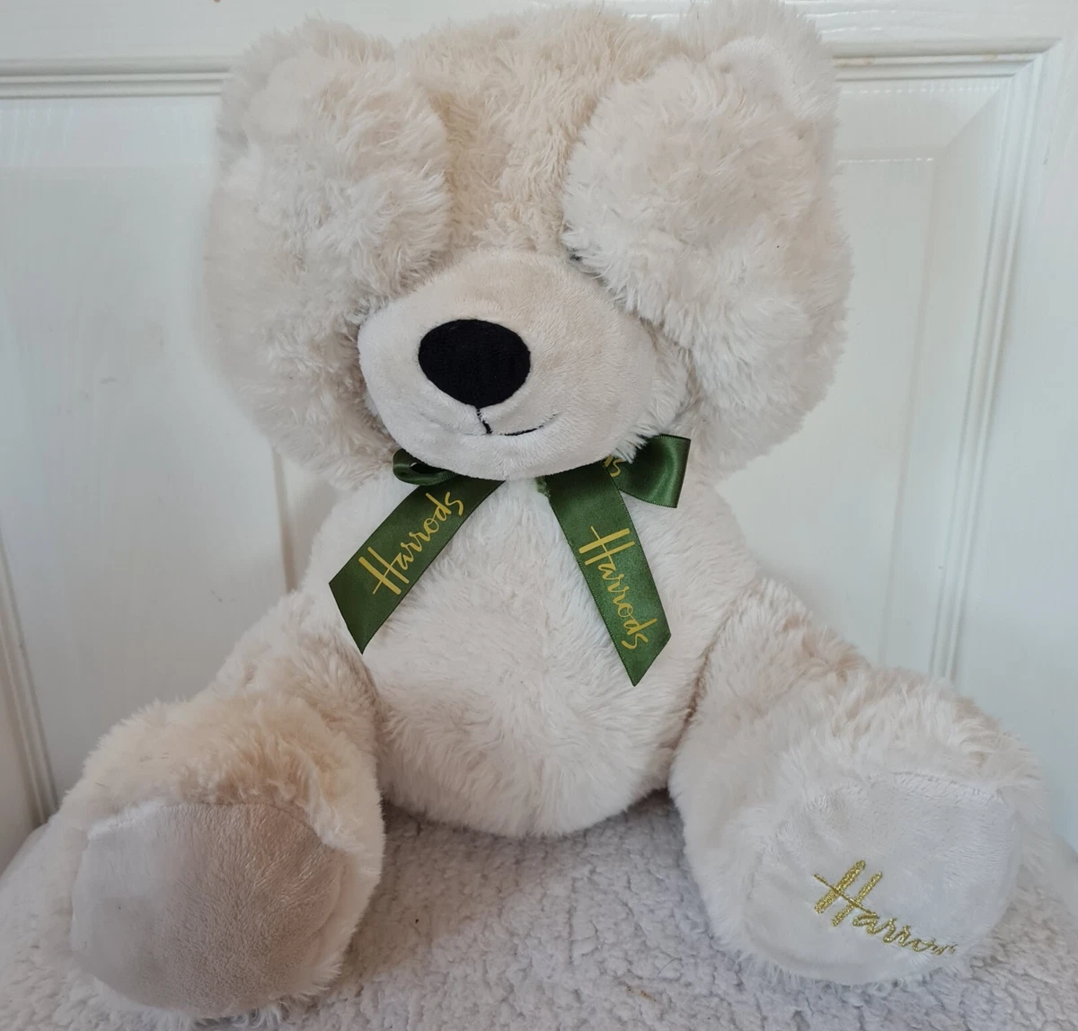 Harrods Peek A Boo Teddy Bear Magnetic Paws cream green bow plush soft Very Rare