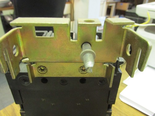 SQUARE D BREAKER FA34045 WITH MOUNTING SCREW.....VD-97 - Picture 6 of 6