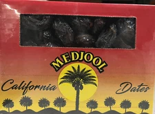 MEDJOOL DATES-4LB (2Lb X2).  FRESH CALIFORNIA DATES. SHIPPING FREE.  GREAT GIFT
