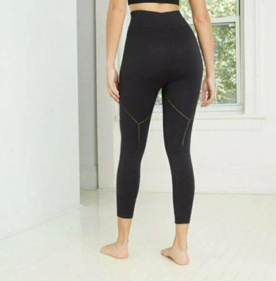 Women's High-Waisted Seamless 7/8 Leggings - JoyLab - Black - L