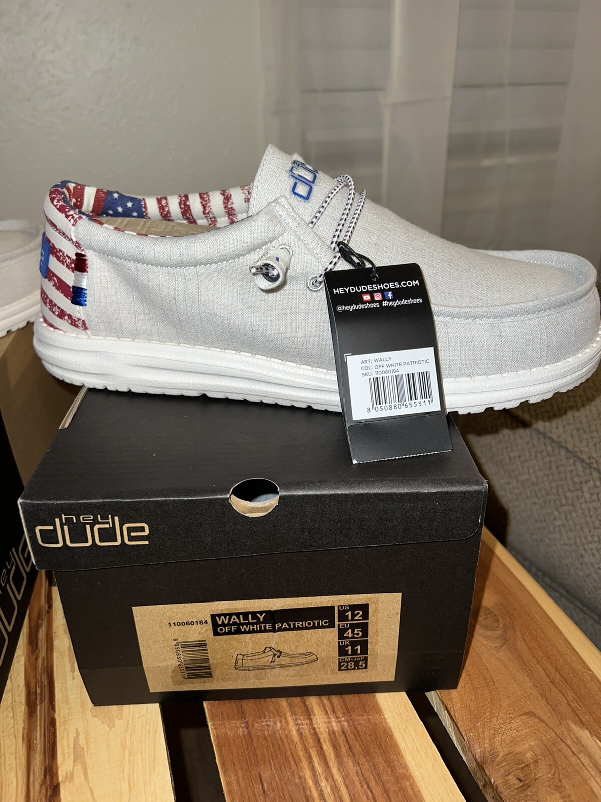 Men's Off White Patriot Hey Dudes Size 