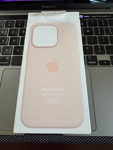 Apple Silicone Case with MagSafe for iPhone 15 Pro Chalk Pink - Photo 2 sur 2