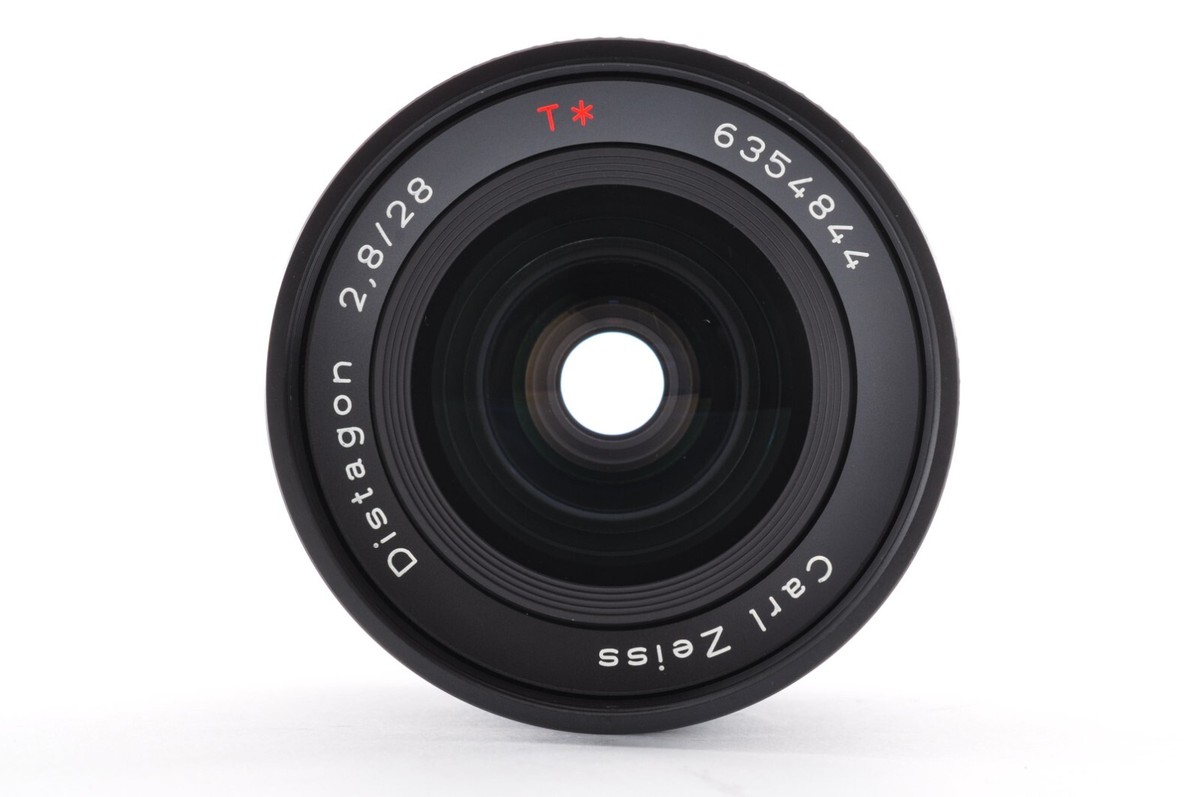 Contax Carl Zeiss T* Distagon 28mm f/2.8 AEJ Near Mint From