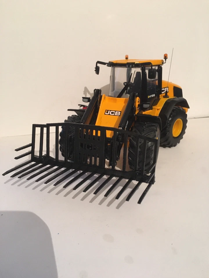 1/32 Scale 12ft Jcb Folding Buckrake Suit Britains 414 416 And 419 Scratch Built - Image 2 of 4