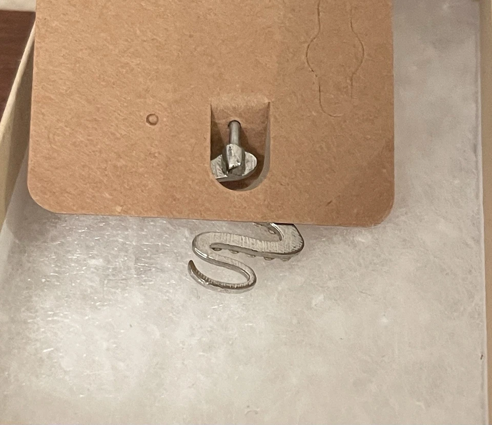 Стразы змея черные глаза из нержавеющей стали пупок кнопка кольцо гвоздики 1,5» новый - Изображение 4 из 4