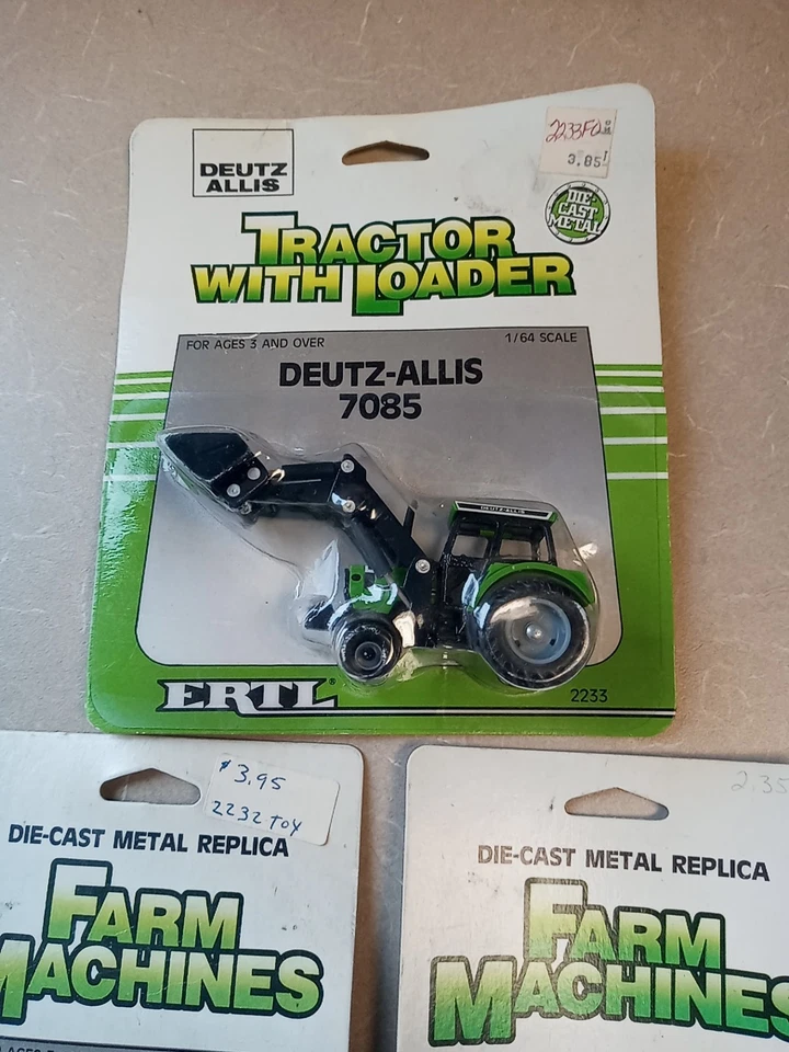 1/64 Deutz Allis Lot of 3 - 7085 Tractor w/Loader 7085 & 6260 NIP - Image 2 of 4