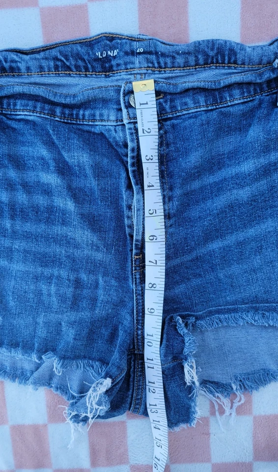 Pantalones Cortos Talla Grande Old Navy Talla 20 Azul Corte 3" Denim Rasgado Desgastado  Foto 4 de 4