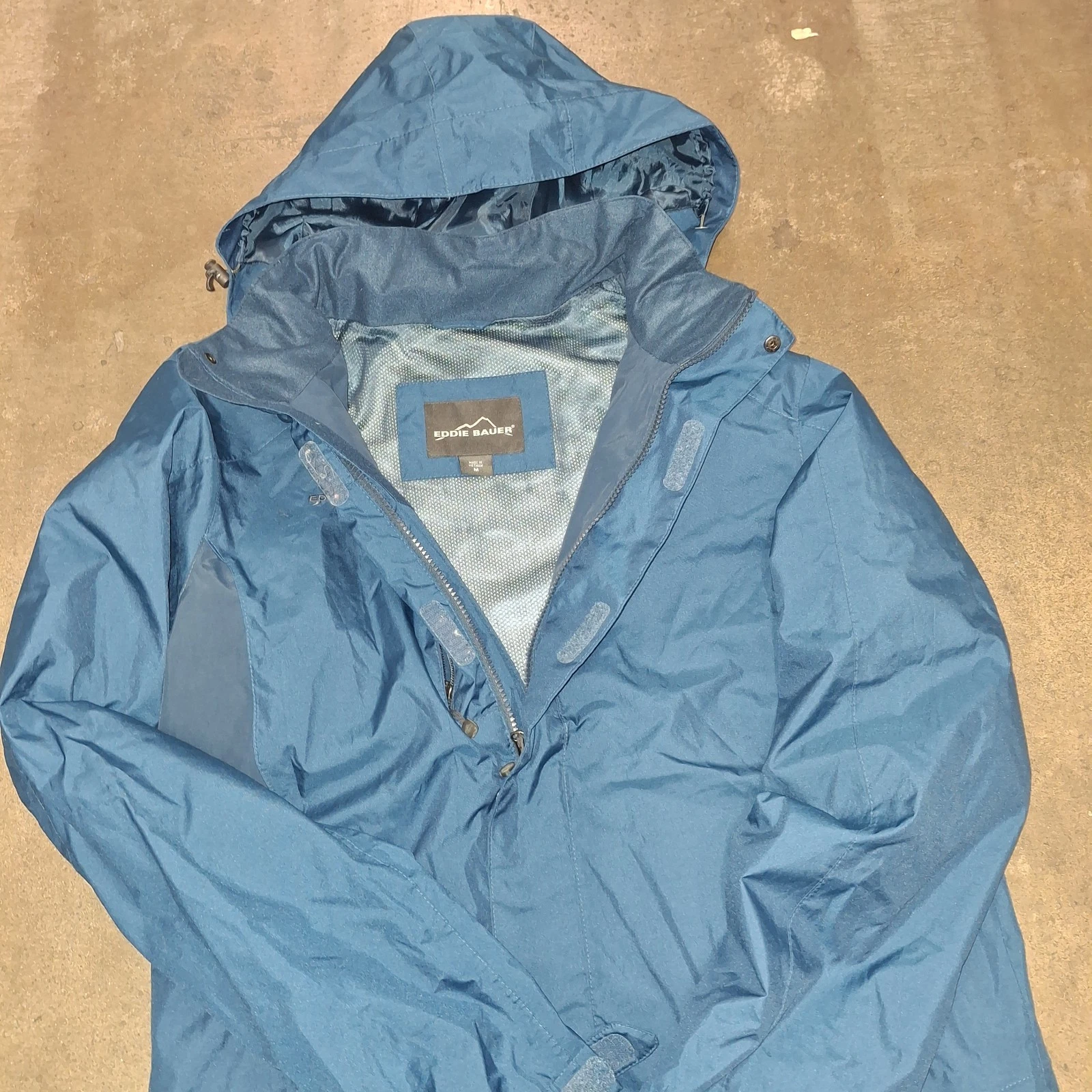 Eddie. Bauer. Rain. Jacket. Mens. Med.