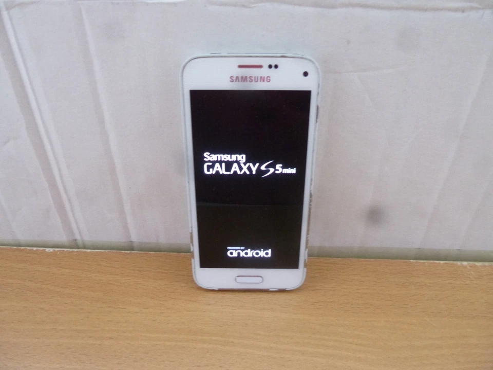 Samsung Galaxy S5 Mini Duos Android Smartphone - Image 2 of 4