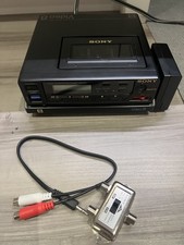 SONY EV-C8U 8mm Video Cassette Recorder powers on with carrying case