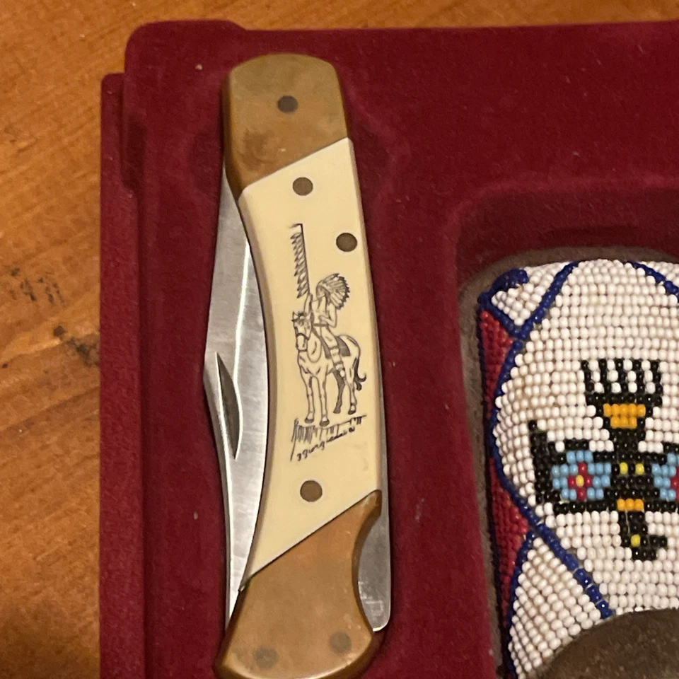 Cuchillo SCHRADE U.S.A. TB-1 Thunderbird Scrimshaw Lockback con funda *DE COLECCIÓN* Foto 2 de 4