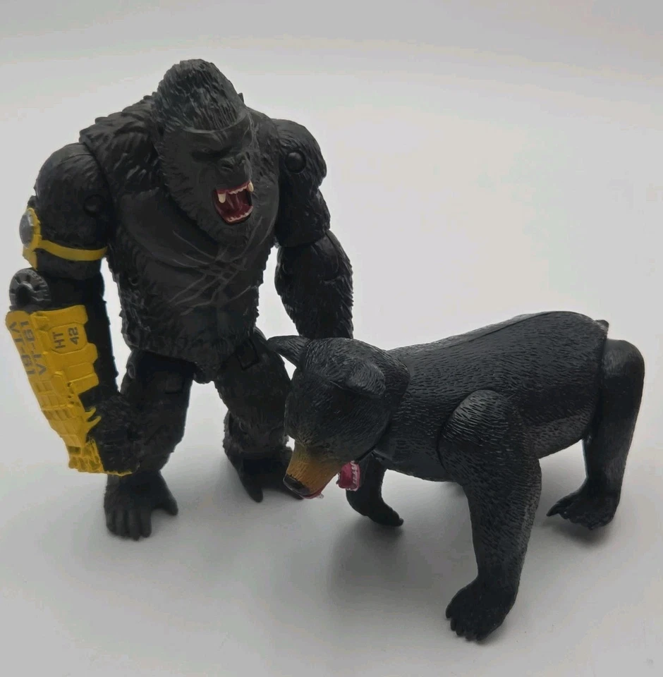 Lote de 2 figuras de animales Black Bear & Rampage Gorilla George Mattel Monster Toys Foto 2 de 4