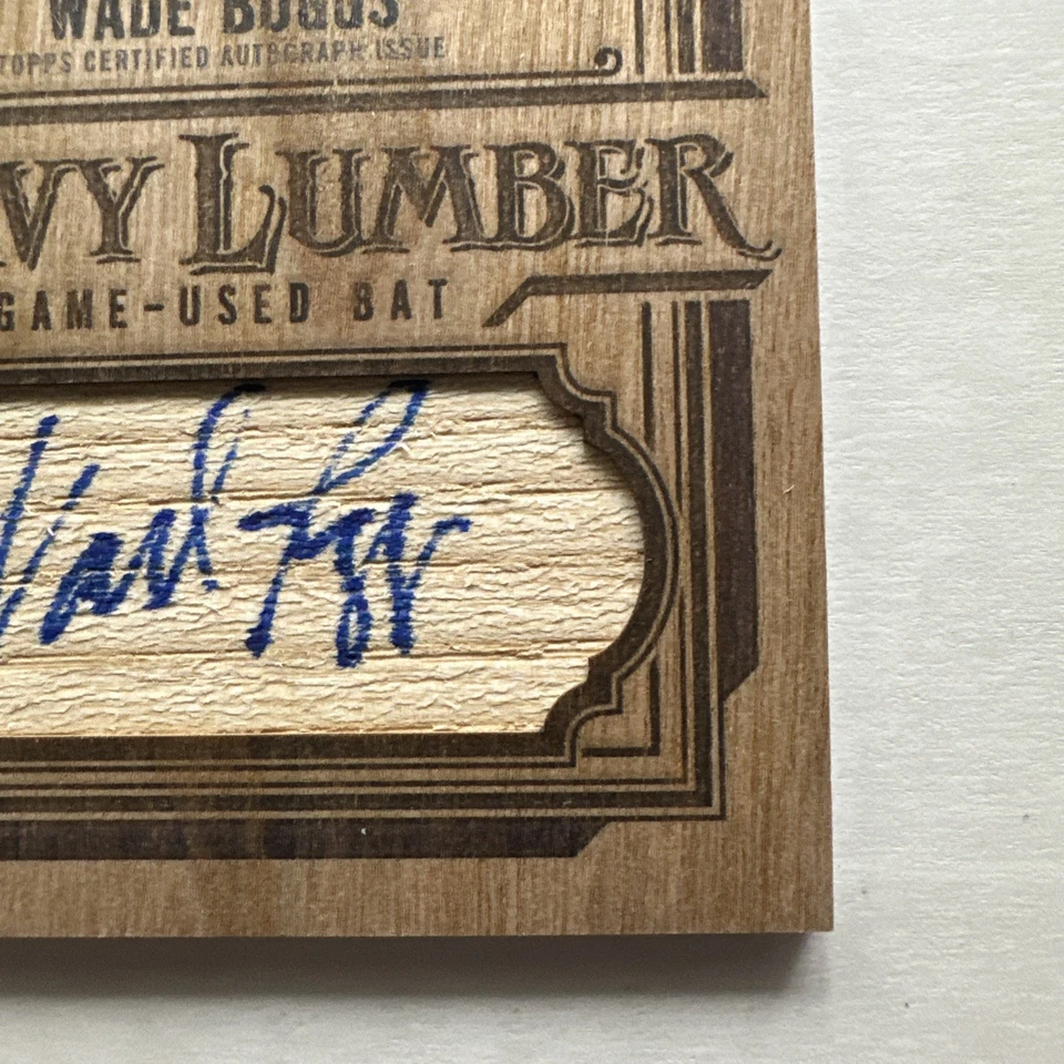 Actualización Topps 2025 madera pesada autógrafo reliquias #HLARUWB Wade Boggs Tampa Bay Foto 4 de 4