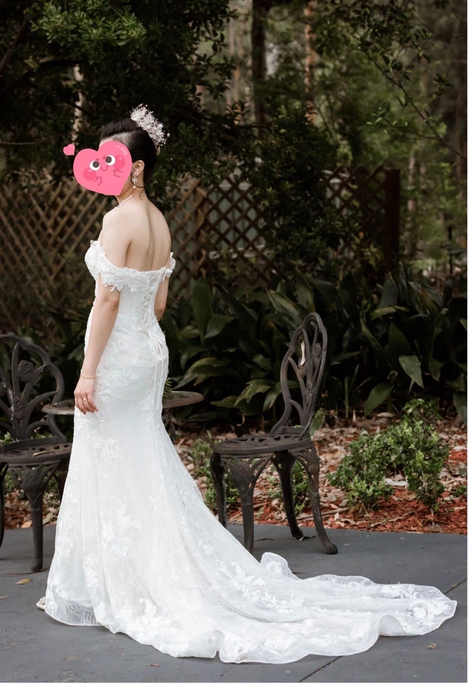 wedding dress size 8 - image 3 of 4