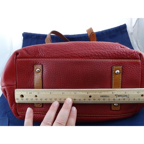 Bolso de Mano Dooney & Bourke Cuero Guijarro Rojo Cartera Bolso de Maquillaje y Polvo a Juego - Imagen 22 de 24