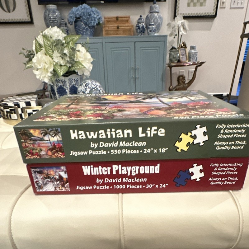 Vermont Christmas co  Lot of 2 Interlocking Jigsaw Puzzles 1  550pc and 1 1000pc