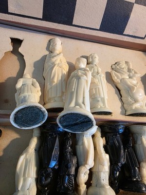 lowe chess set vintage 7.5 pounds LEAD FILLED  Renaissance