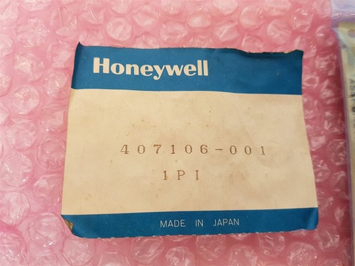 Yamatake-Honeywell 81407106-001 Printed Circuit Board - New - Picture 2 of 7