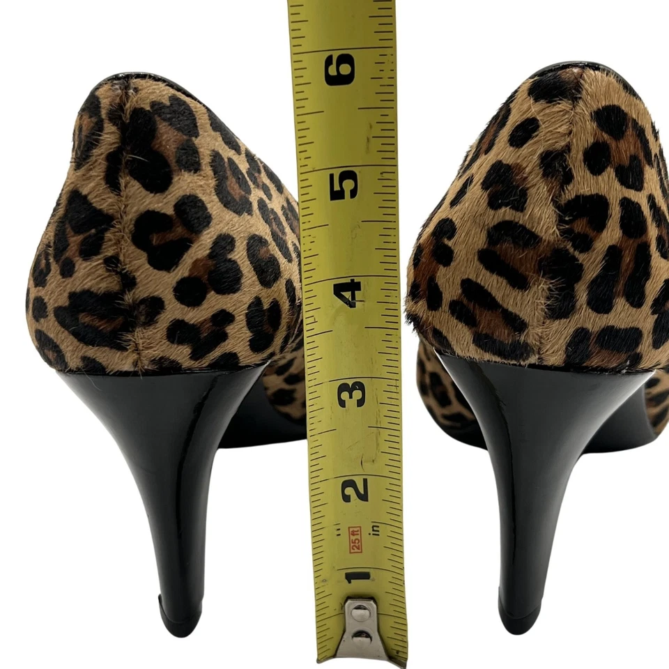Zapatos de salón Merona para mujer 9 de cuero de piel de becerro pelo de leopardo con estampado animal de tacón alto Foto 4 de 4