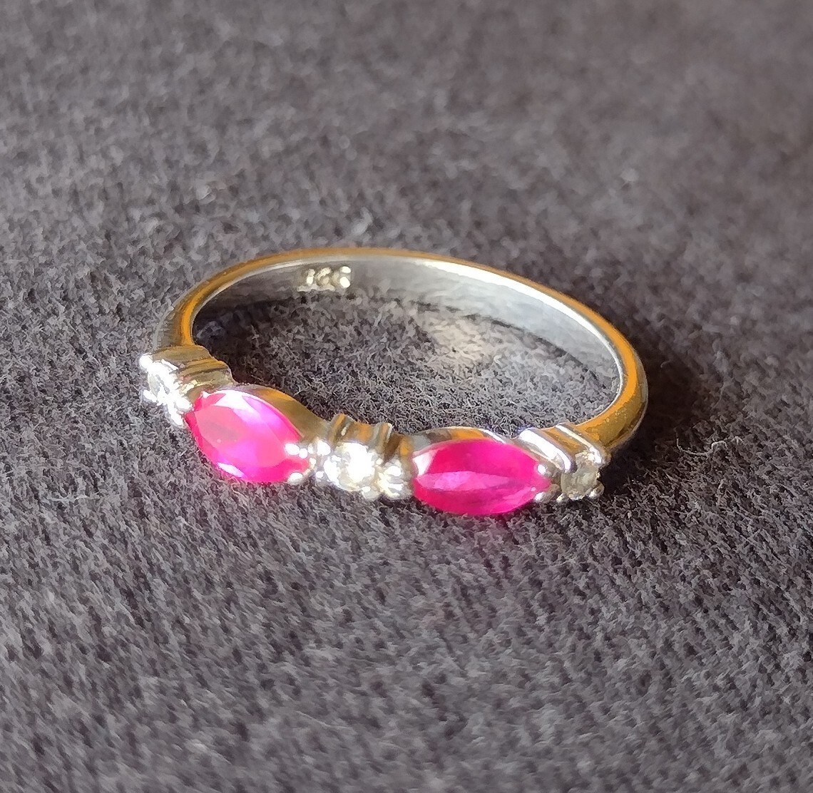 Sterling Silver Oval Ruby Ring Size 7.75 - image 1