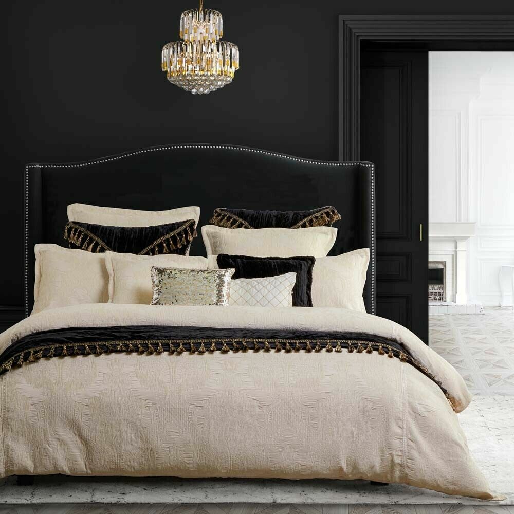 Davinci Damascus Quilt Cover Set Linen 