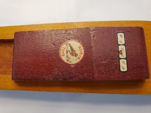 VINTAGE ROBINS TOYS PRE-WORLD BOAT - RAVEN - CRACK ON DECK - Picture 2 of 9