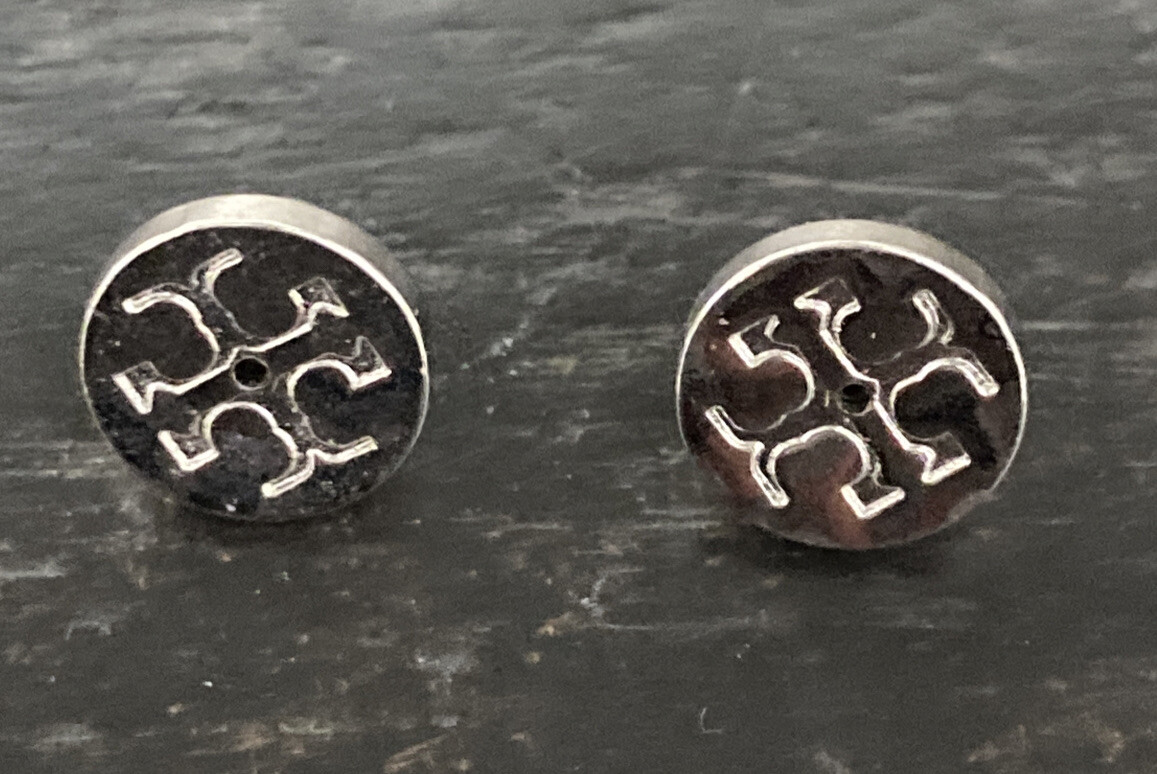 【送料&関税込】Tory Burch Silver Earrings Silver crystal logo circle-stud earring TORY BURCH - women