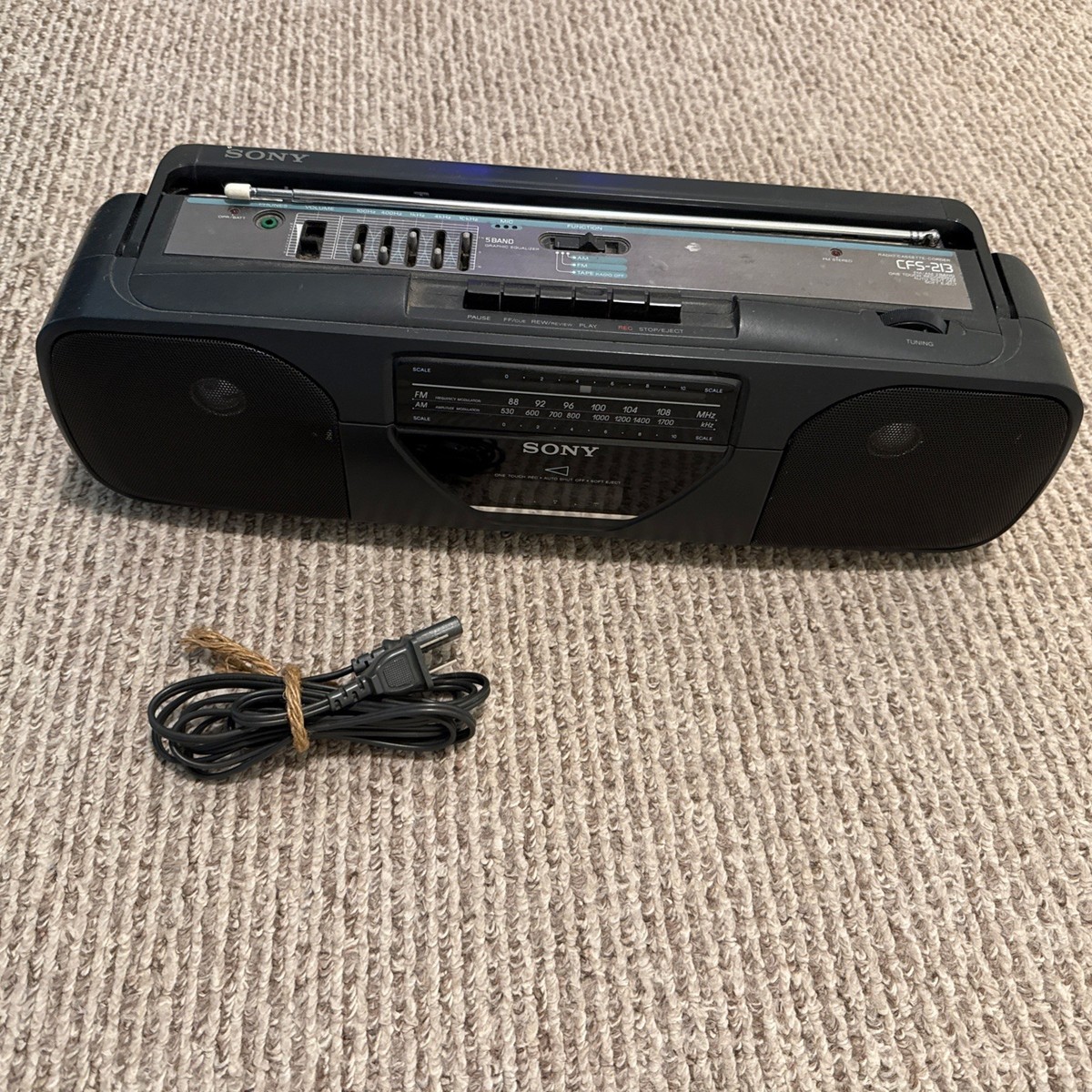 VTG Sony CFS-213 Radio Cassette Recorder Black Portable Boombox