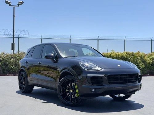 2017 Porsche Cayenne SE HYBRID PLATINUM