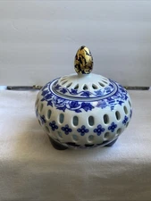 Bombay Incense Burner Potpourri Votive Holder Bowl W/Lid Blue & White 6" in Dia
