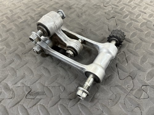 2017-2018 KAWASAKI KX450F OEM SWINGARM REAR SHOCK SUSPENSION LINKAGE 39007-0399 - Picture 2 of 12