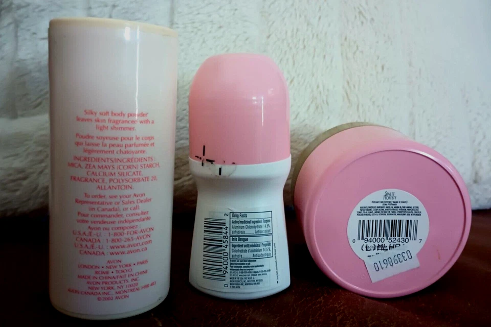 Avon Sweet Honesty for Her 1 Crema Corporal Perfumada 1 Polvo Corporal 1 Rollo-Desodorante💕 Foto 4 de 4