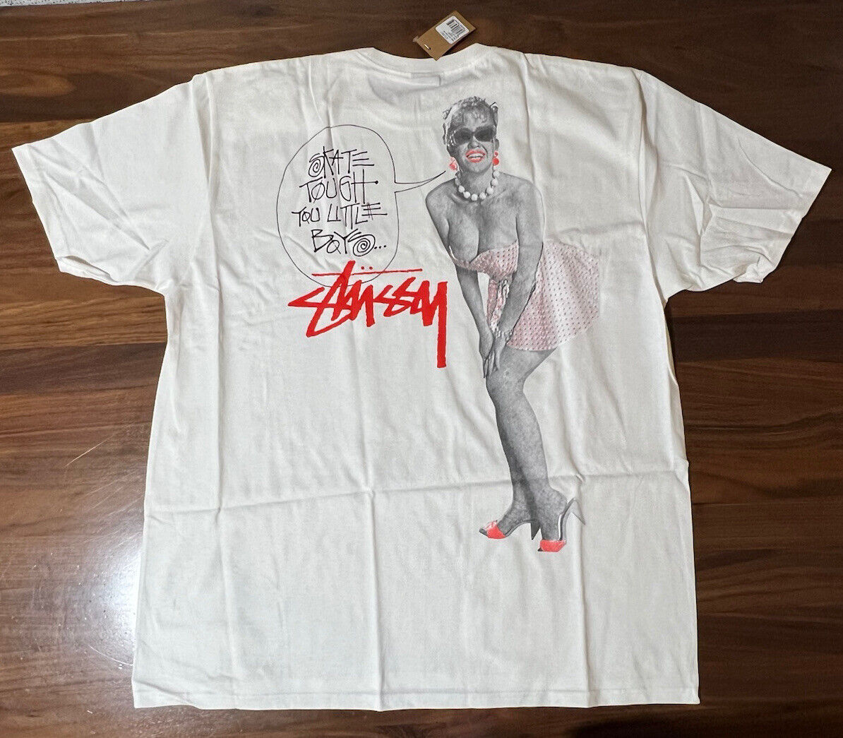 STÜSSY © 2023 SKATE TOUGH TEE WHITE COTTON T-SHIRT MEN'S STÜSSY © 2023 SKATE TOUGH TEE WHITE COTTON T-SHIRT MEN'S