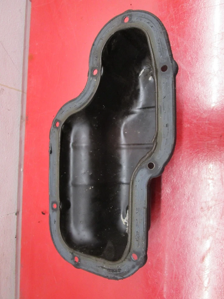 05-15 NISSAN ARMADA 5.6L ENGINE LOWER OIL PAN OEM - Image 3 of 4