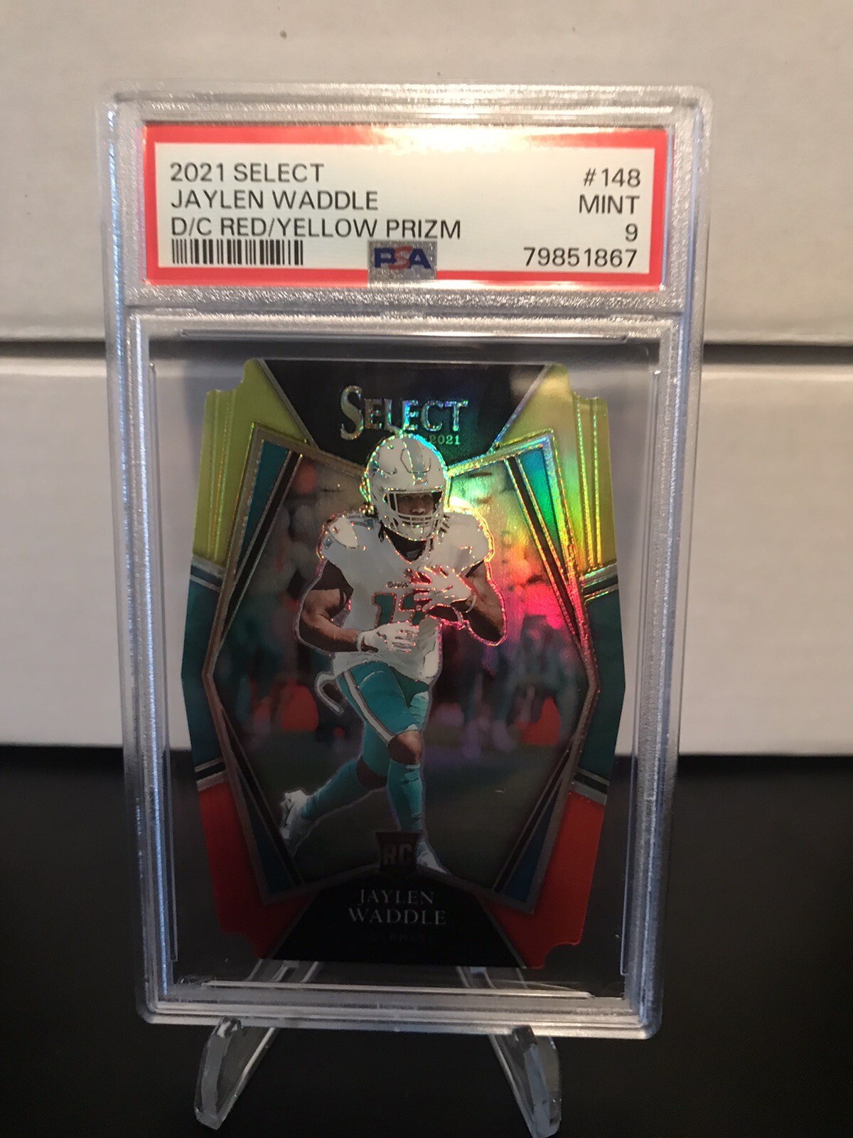 2021 Select Jaylen Waddle Die Cut Red/ Yellow Prizm # 148 PSA 9